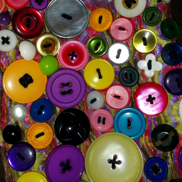 Meet your Posher, Julia - Picture 2 of 3